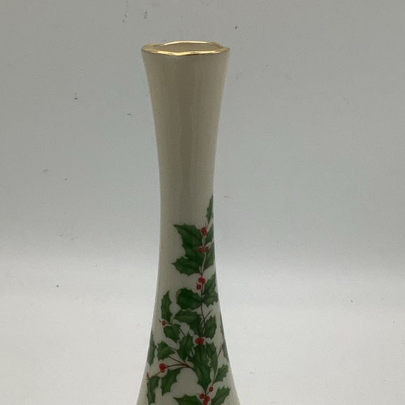 Two Lenox Holly Berry Christmas Vases - Picture 6 of 16